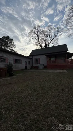 $1,900 | 181 McGill Avenue Northwest, Concord, NC 28025