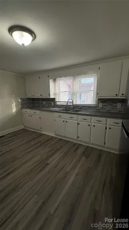 $1,900 | 181 McGill Avenue Northwest, Concord, NC 28025