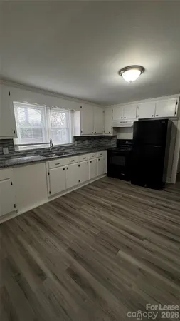 $1,900 | 181 McGill Avenue Northwest, Concord, NC 28025