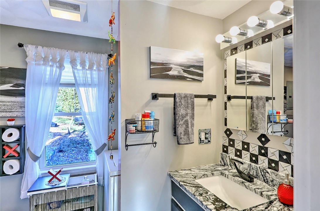 145 West Shore Drive Exeter, RI 02822 - Photo 28 of 35