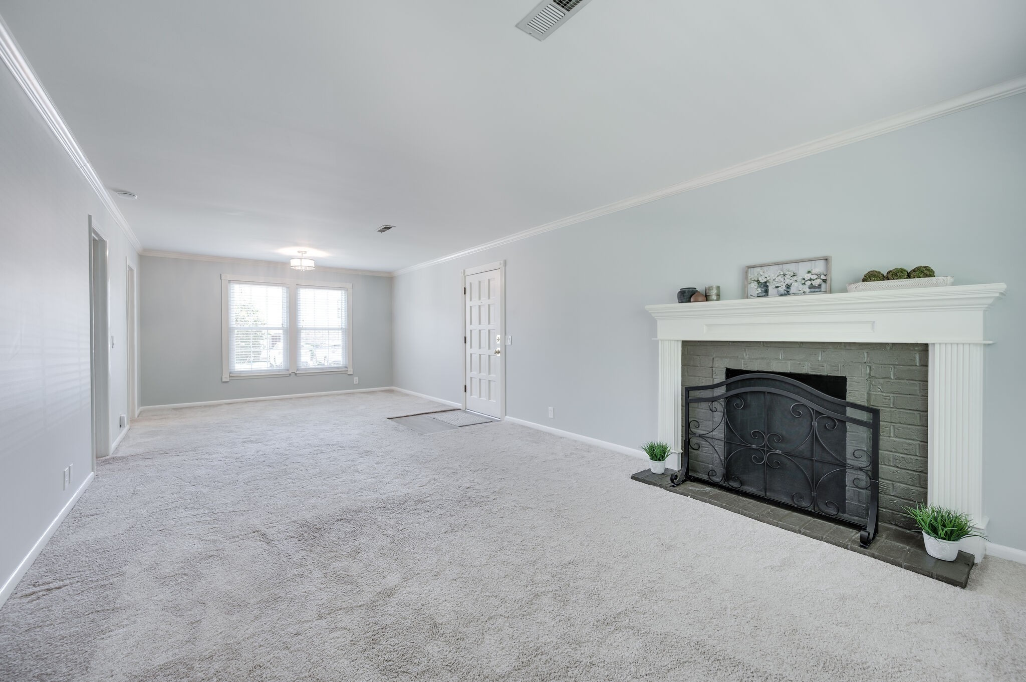 2116 Hobbs Road, Unit M1 Nashville, TN 37215 - Photo 13 of 36 a view of empty room with a fireplace