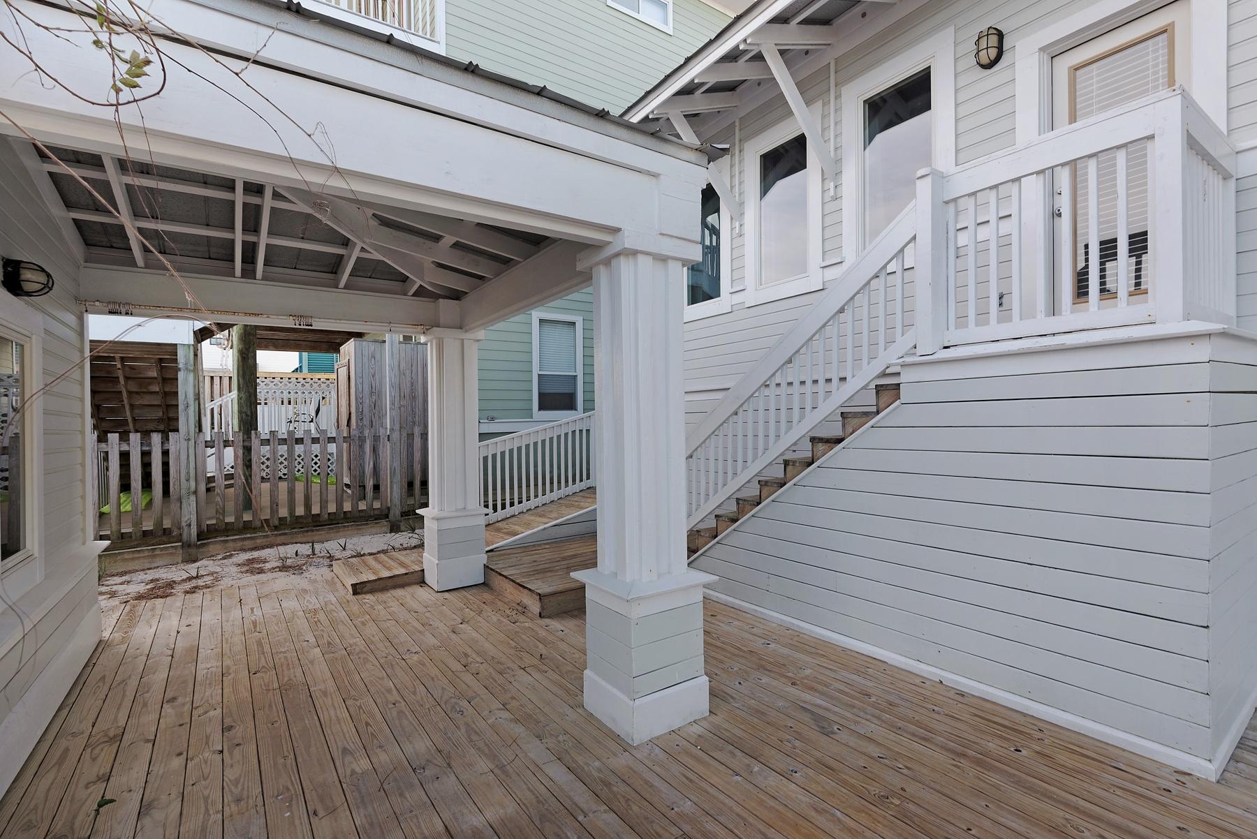 139 Banfill Road Santa Rosa Beach, FL 32459 - Photo 38 of 46 a view of entryway with wooden floor