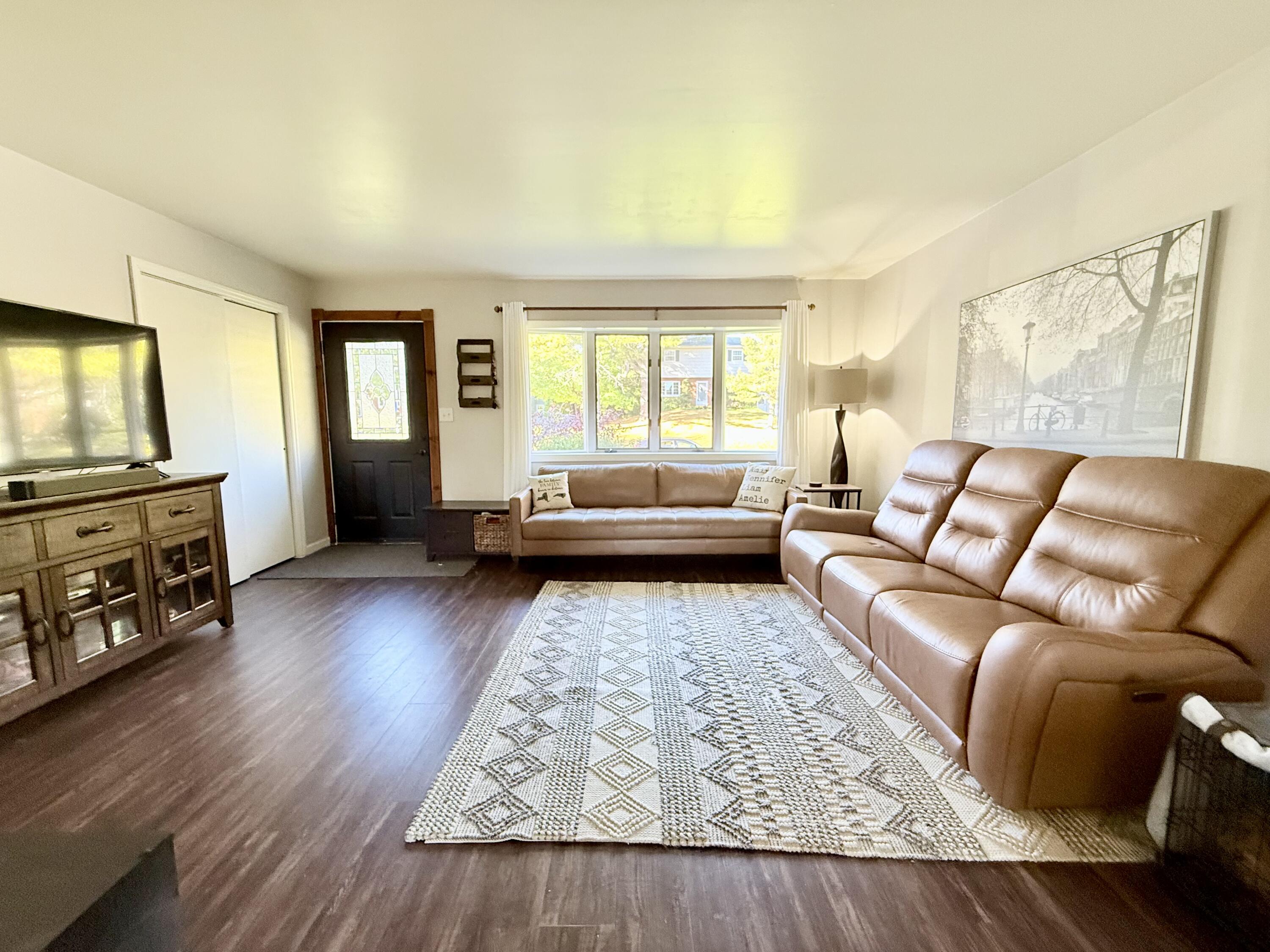 30 Addoms Street Plattsburgh, NY 12901 - Photo 3 of 22 Gallery Image 3