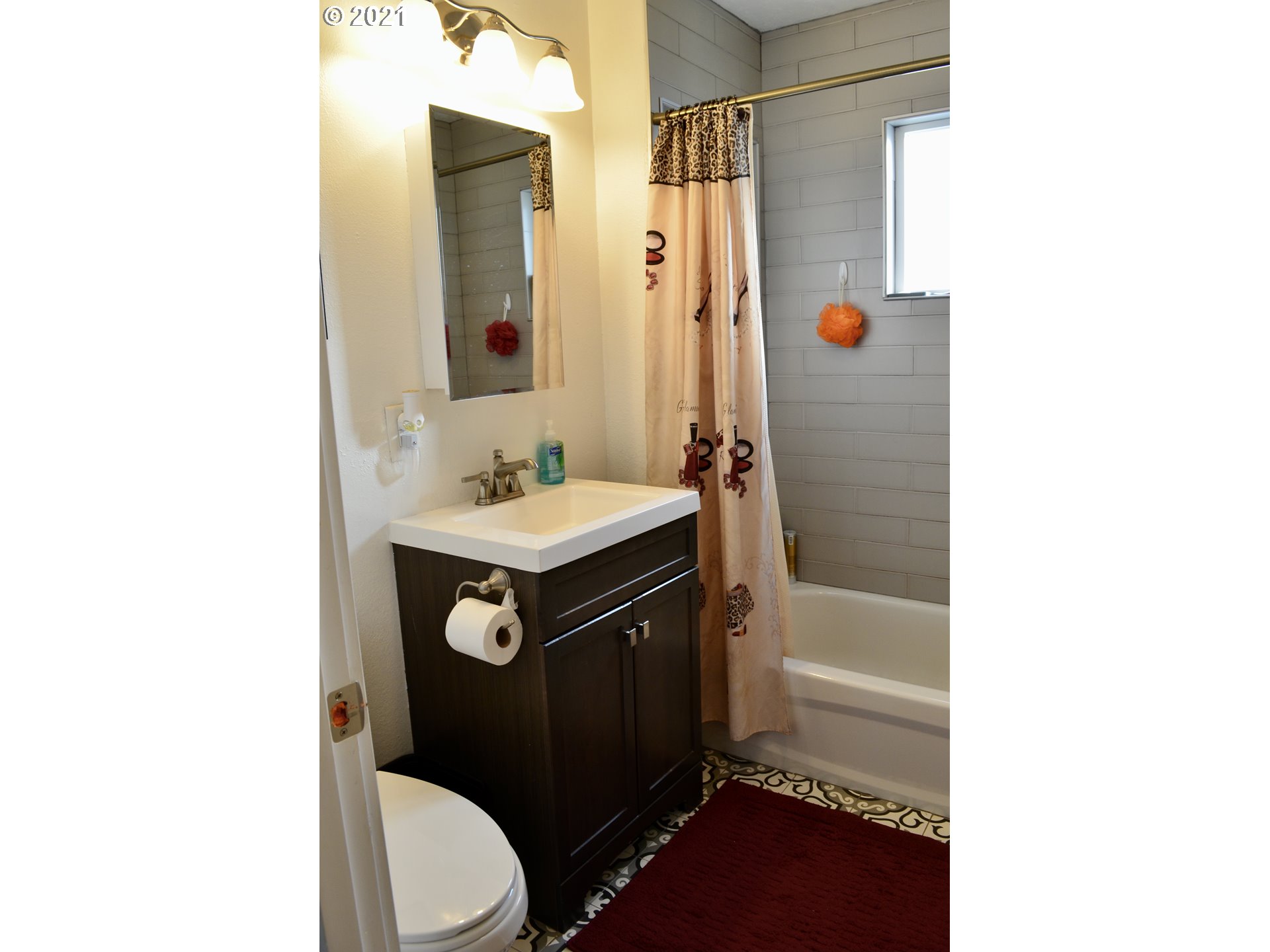 3737 Virginia Avenue Springfield, OR 97478 - Photo 11 of 18