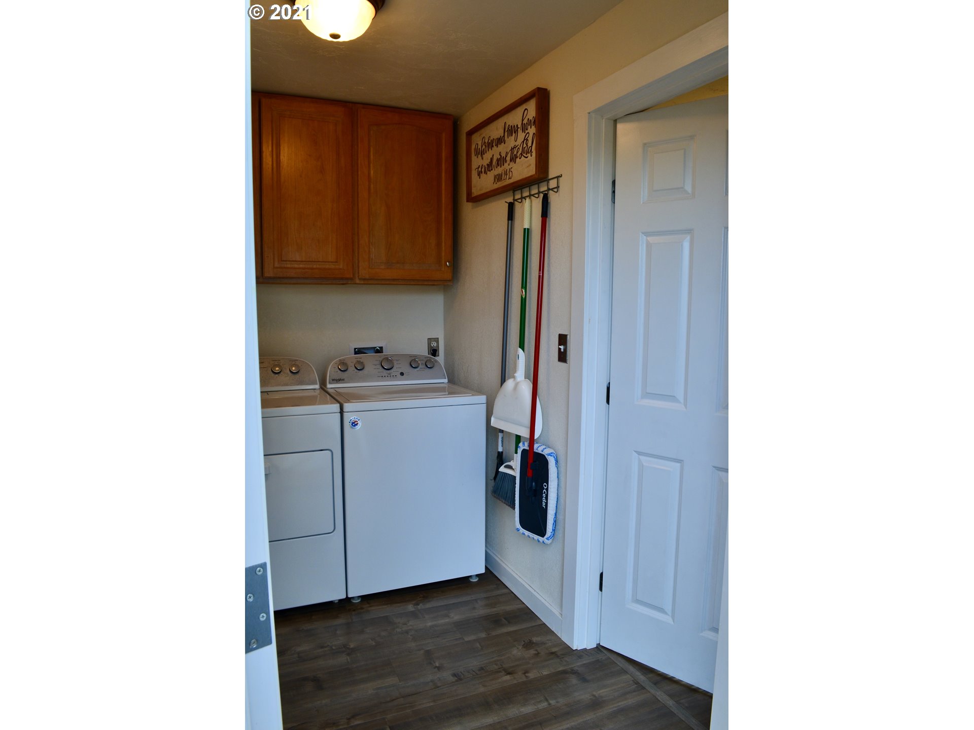 3737 Virginia Avenue Springfield, OR 97478 - Photo 8 of 18