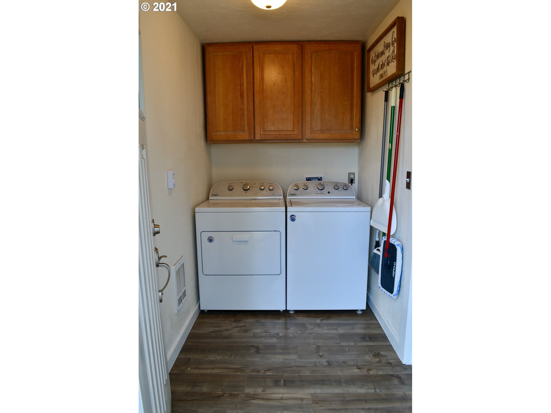 3737 Virginia Avenue Springfield, OR 97478 - Photo 9 of 18