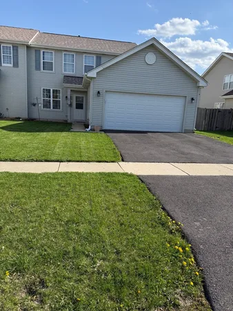 $282,500 | 28815 Sawmill Lane, Lakemoor, IL 60051