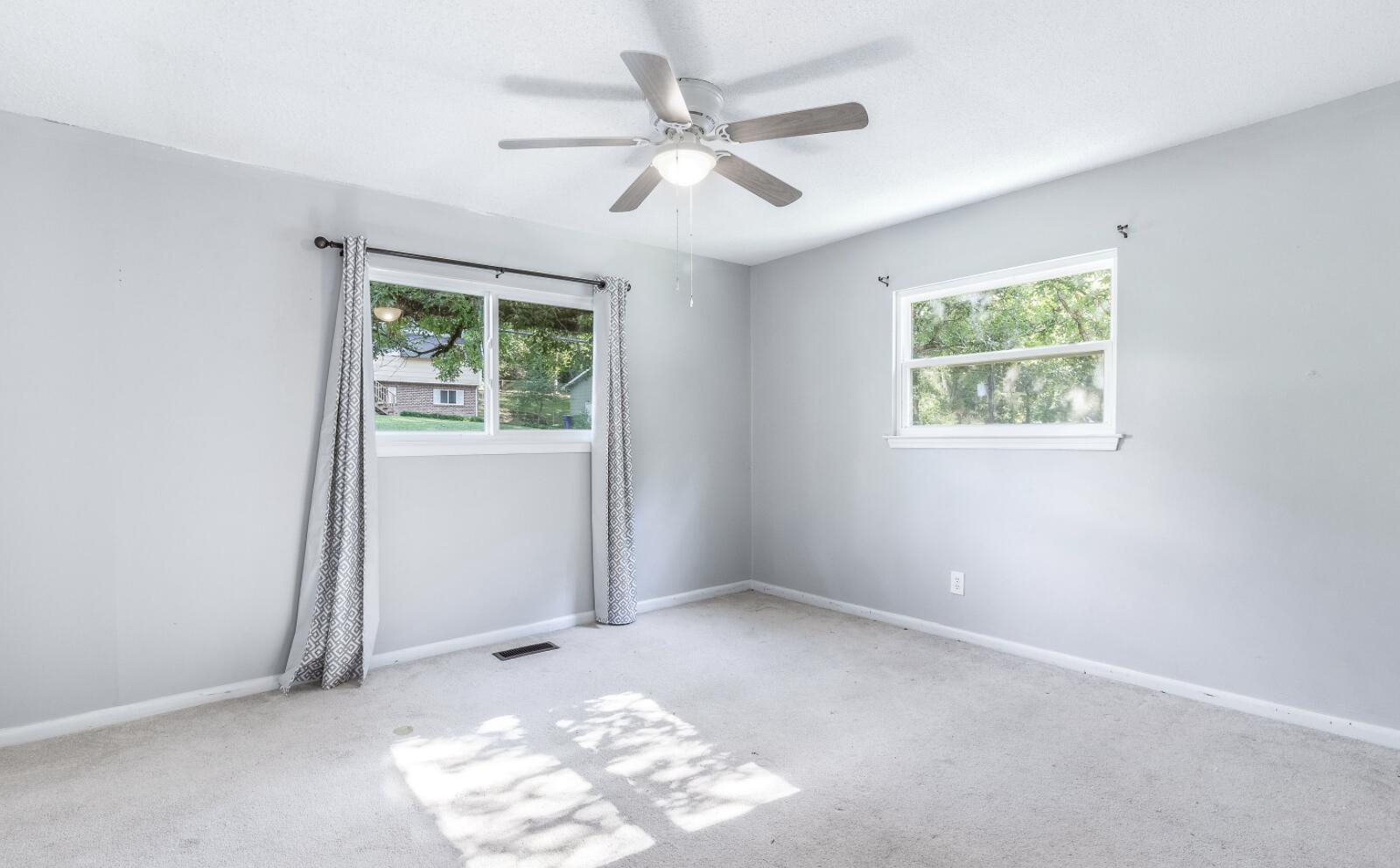 806 Ely Road Chattanooga, TN 37343 - Photo 15 of 18 Bedroom 2