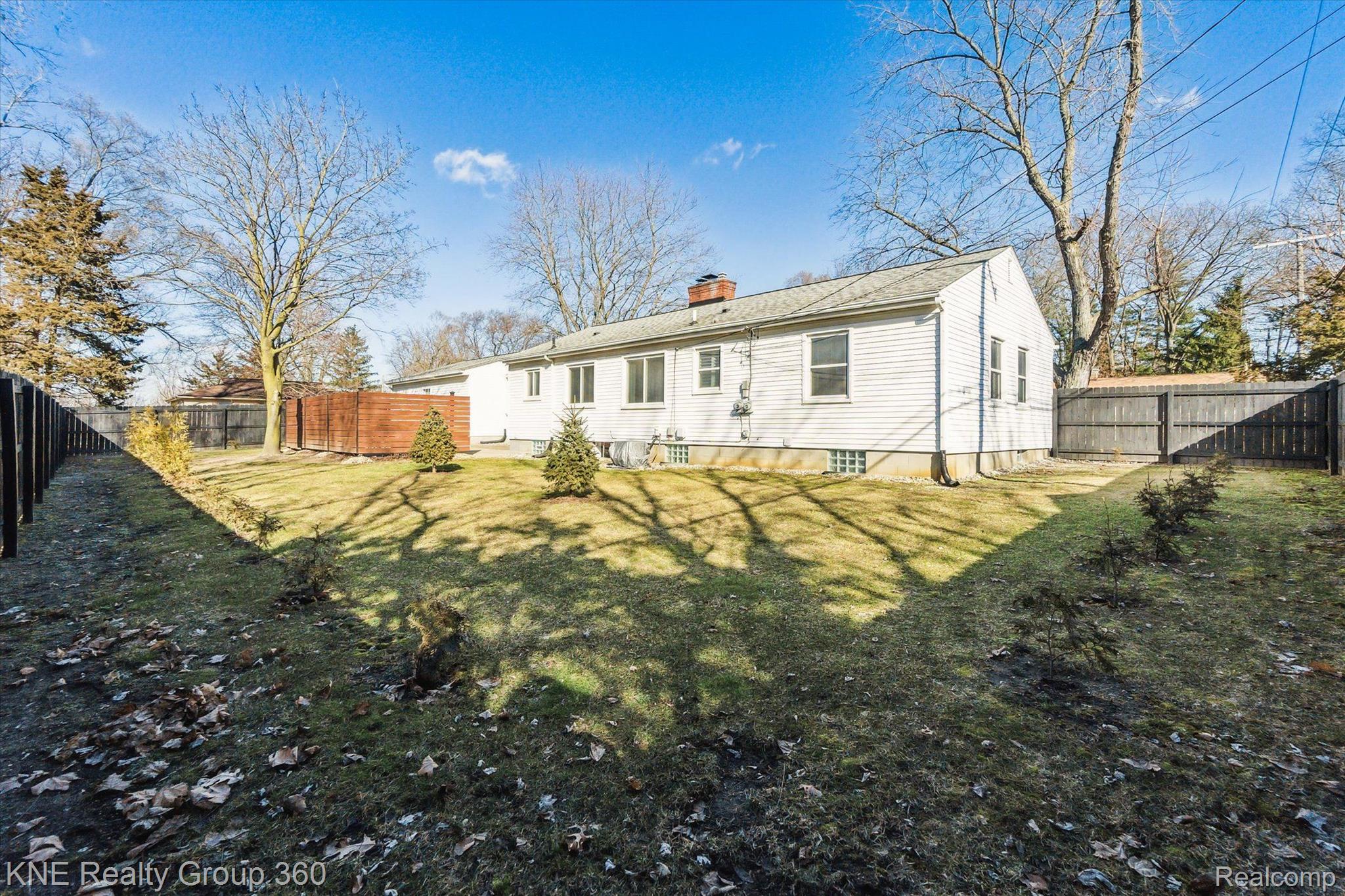 1443 Crest Road Howell, MI 48843 - Photo 31 of 31 Gallery Image 31