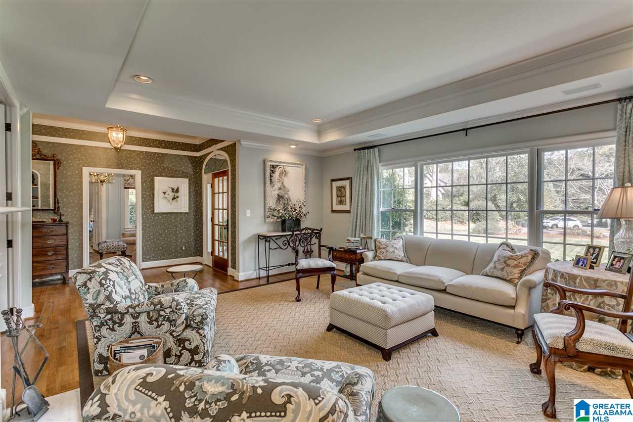 31 Woodhill Road Birmingham, AL 35213 - Photo 7 of 48