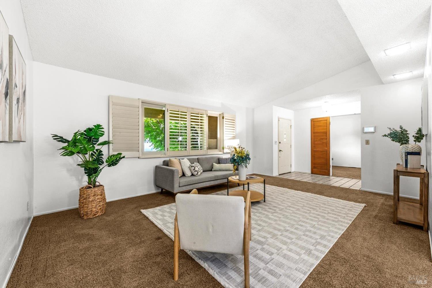 3012 Chestnut Court Fairfield, CA 94533 - Photo 12 of 71
