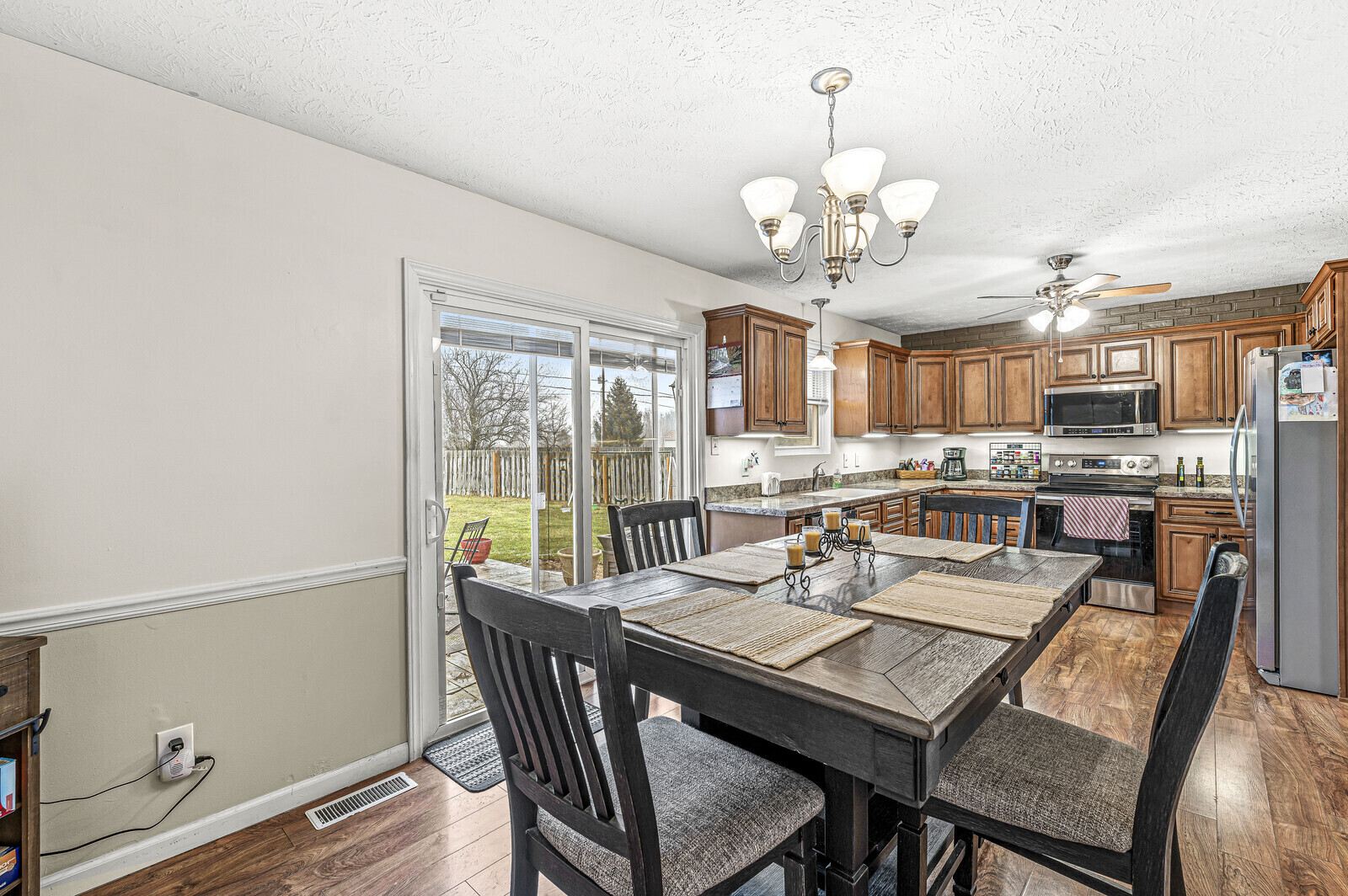 5598 Broyles Road Avon, IN 46123 - Photo 5 of 31 Gallery Image 5