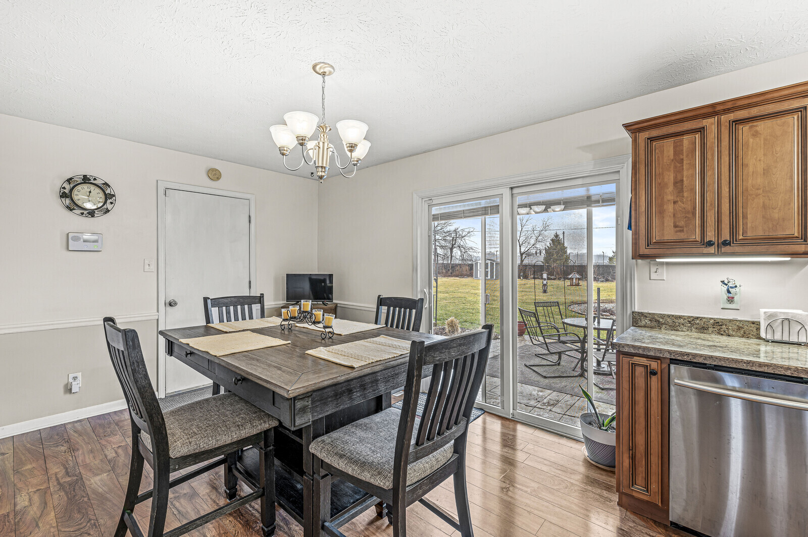 5598 Broyles Road Avon, IN 46123 - Photo 6 of 31 Gallery Image 6