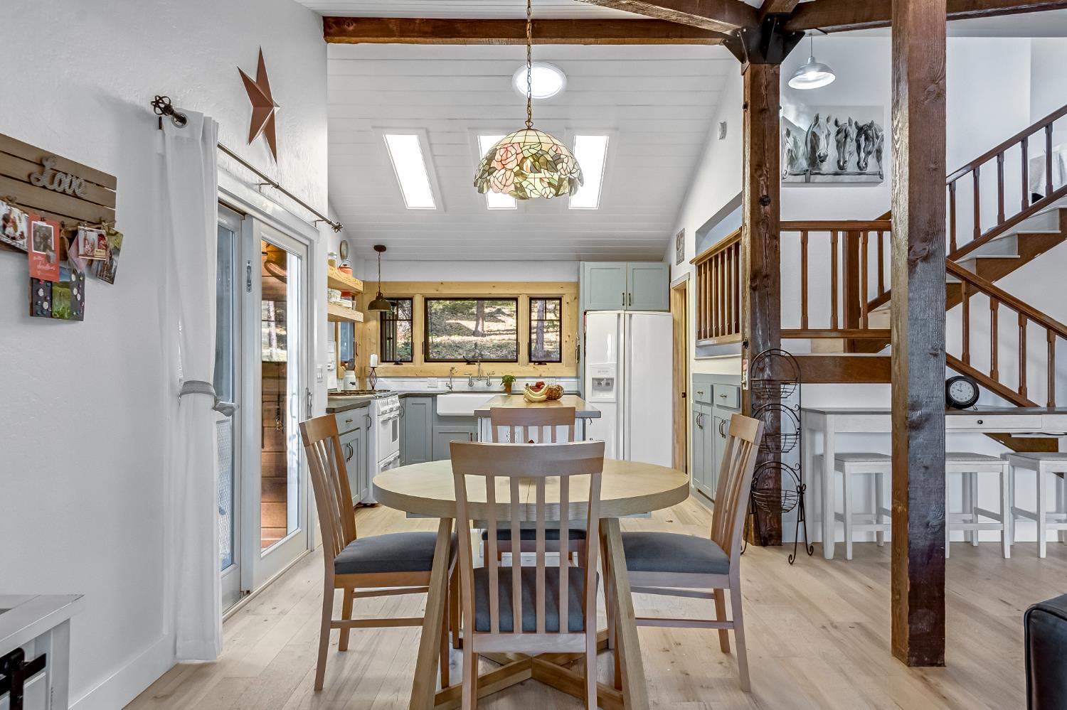 12081 Robust Way Nevada City, CA 95959 - Photo 14 of 39 a view of a dining room with furniture