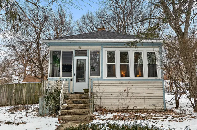 $235,000 | 1812 Cedar Road, Homewood, IL 60430