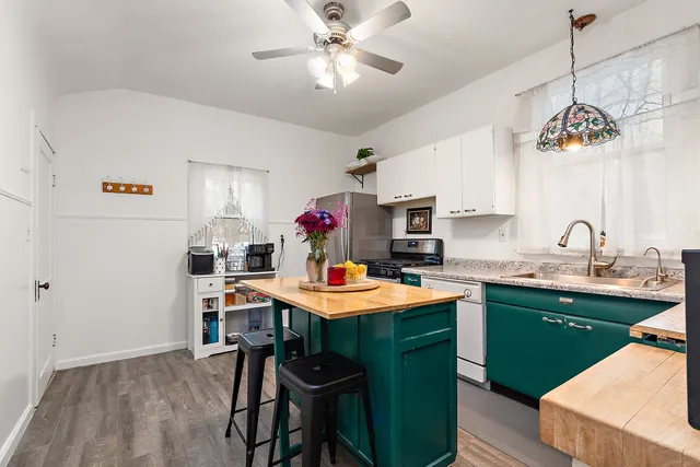 $235,000 | 1812 Cedar Road, Homewood, IL 60430