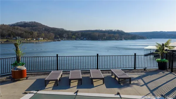 $950,000 | 397 Mission Hills Lane, Camdenton, MO 65020