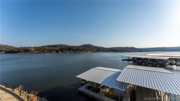 $950,000 | 397 Mission Hills Lane, Camdenton, MO 65020