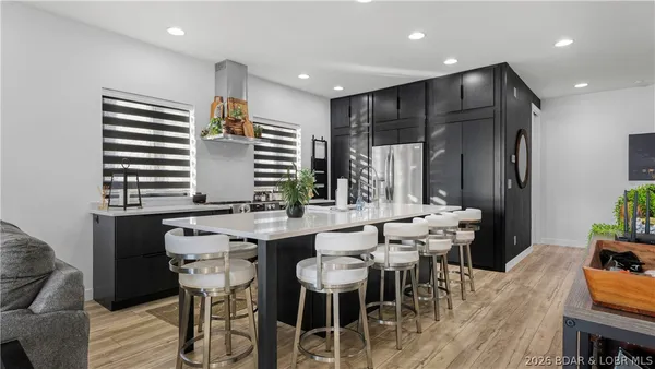 $950,000 | 397 Mission Hills Lane, Camdenton, MO 65020