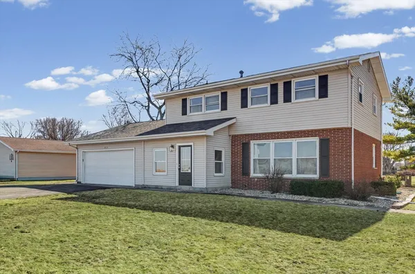 $324,900 | 913 East 1st Street, Gibson City, IL 60936