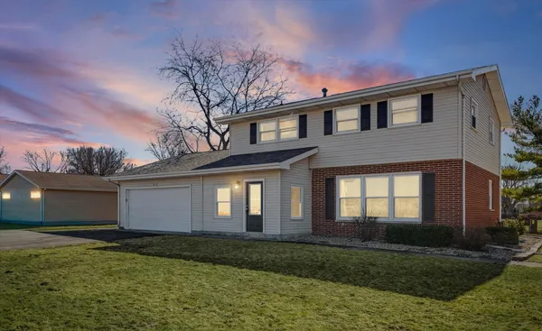 $324,900 | 913 East 1st Street, Gibson City, IL 60936