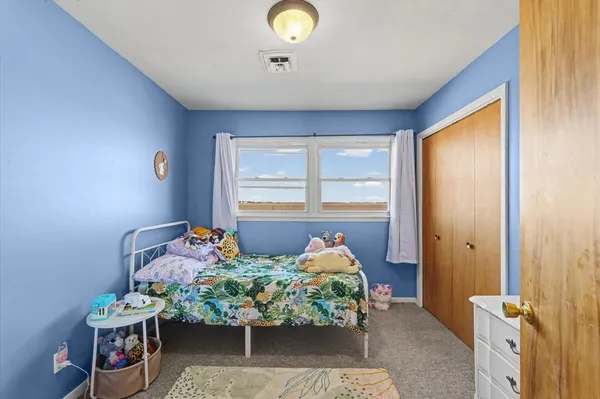 $324,900 | 913 East 1st Street, Gibson City, IL 60936