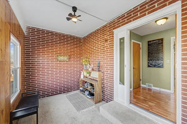 $324,900 | 913 East 1st Street, Gibson City, IL 60936