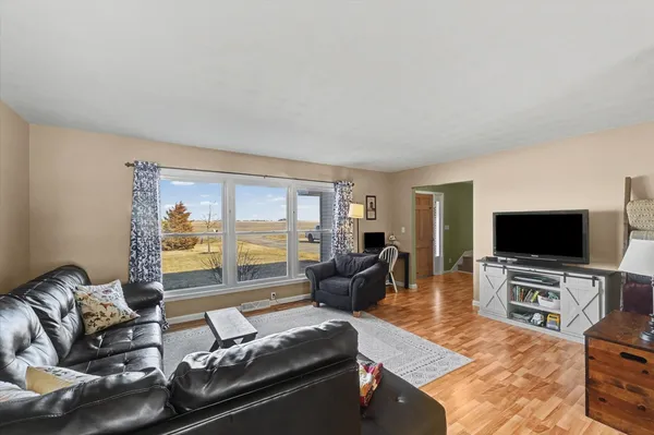 $324,900 | 913 East 1st Street, Gibson City, IL 60936