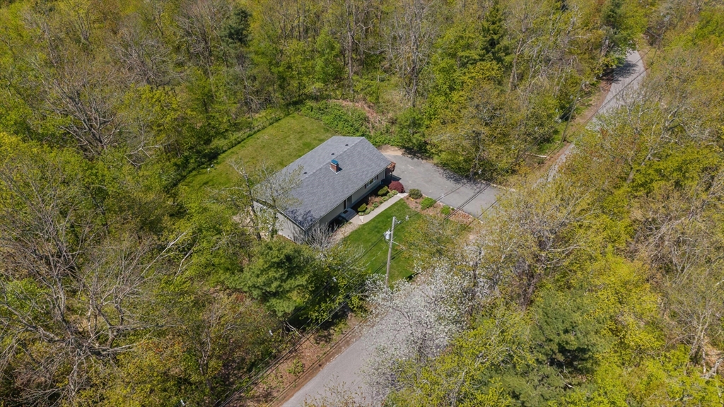 78 Asnebumskit Road Paxton, MA 01612 - Photo 5 of 38