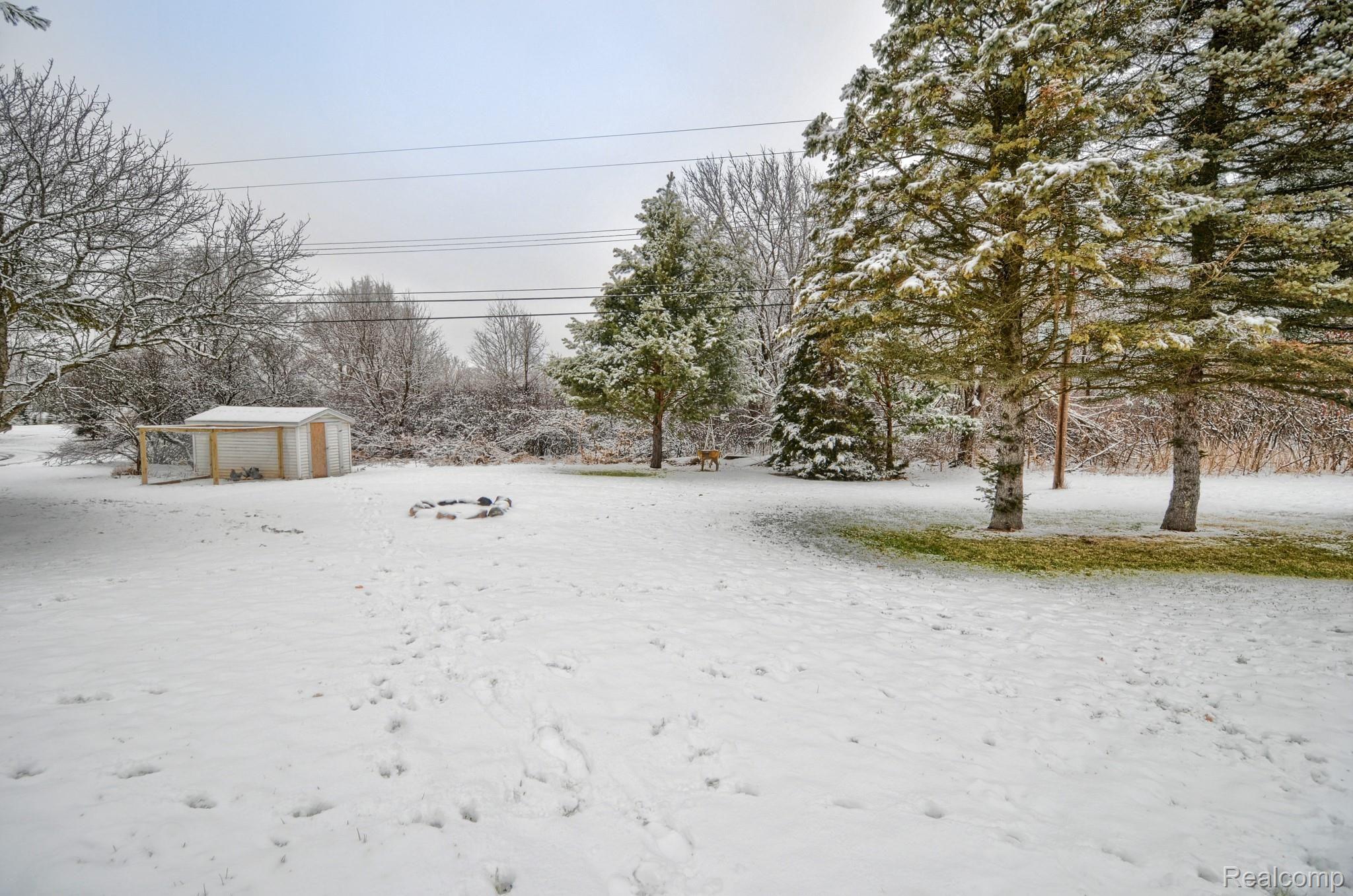 150 Davis Lake Road Lapeer, MI 48446 - Photo 30 of 34 SD3_8612-HDR(5).jpg
