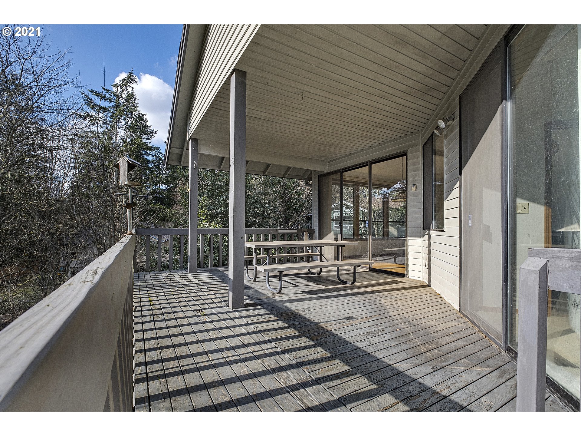 6102 Southwest Jan Tree Court Portland, OR 97219 - Photo 18 of 24 Gallery Image 18