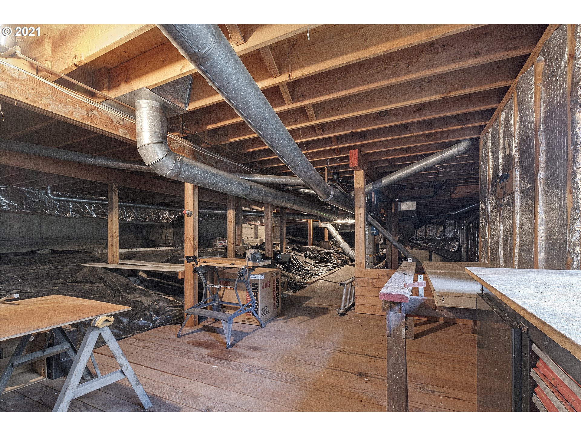 6102 Southwest Jan Tree Court Portland, OR 97219 - Photo 21 of 24 Gallery Image 21