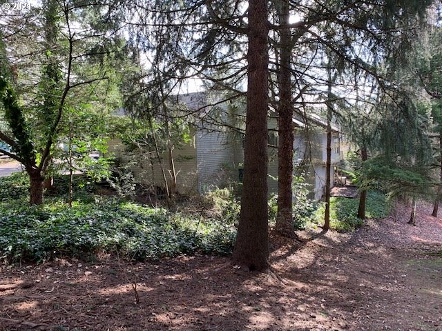 6102 Southwest Jan Tree Court Portland, OR 97219 - Photo 24 of 24 Gallery Image 24