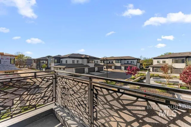 $769,900 | 411 East Lombard Lane, Eagle, ID 83616