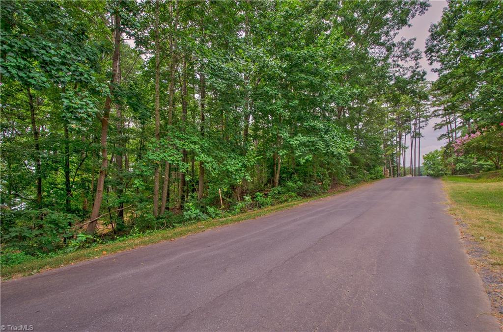 328 Lakeview Road New London, NC 28127 - Photo 3 of 10 Gallery Image 3