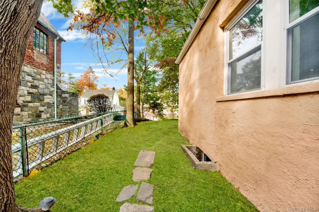 $799,999 | 170 Lawrence Street, Mount Vernon, NY 10552