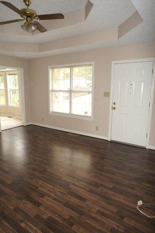 1015 McClardy Road Clarksville, TN 37042 - Photo 3 of 8 Gallery Image 3