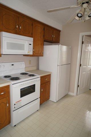 1015 McClardy Road Clarksville, TN 37042 - Photo 4 of 8 Gallery Image 4