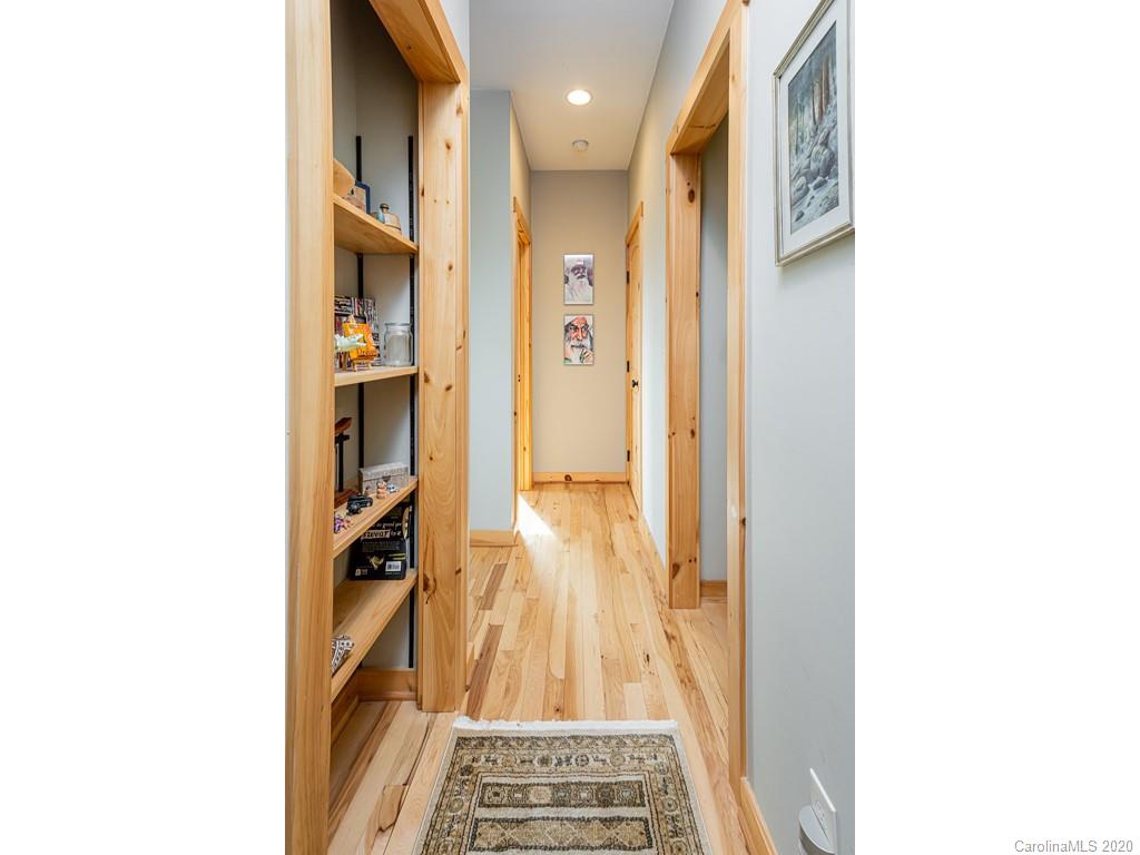81 Fox Den Road Asheville, NC 28805 - Photo 27 of 47 Gallery Image 27