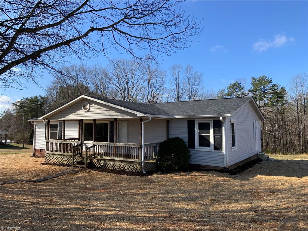 219 Sexton Road Mount Airy, NC 27030 - Photo 1 of 25 Gallery Image 1