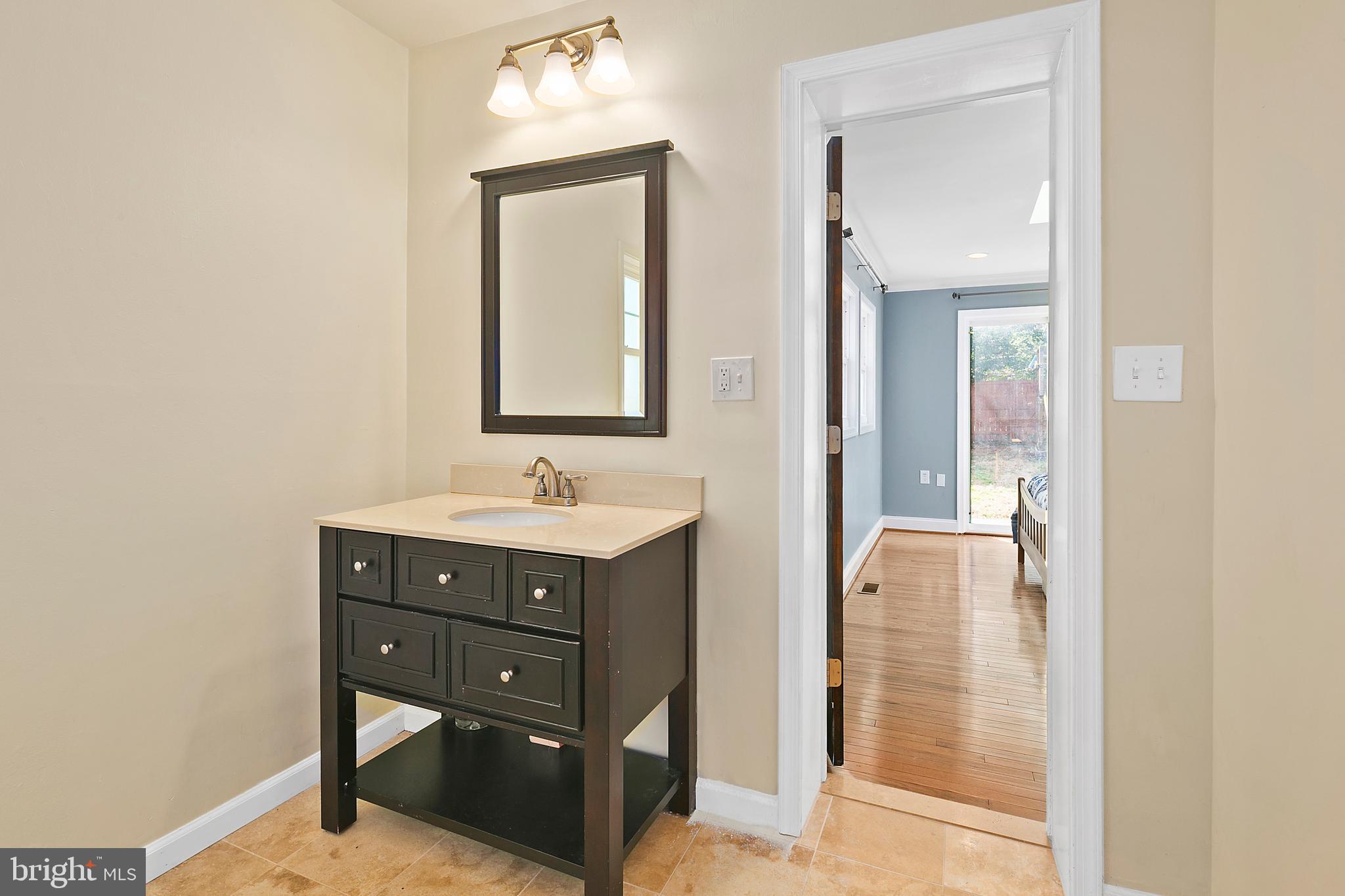 1752 Anderson Road Falls Church, VA 22043 - Photo 17 of 40 Gallery Image 17