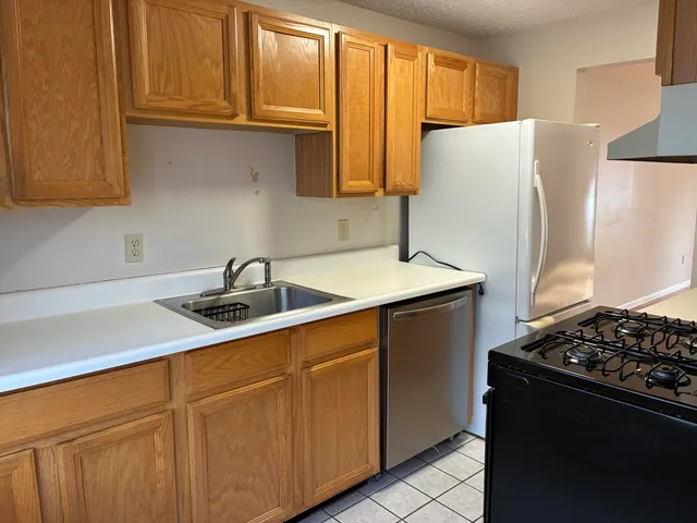 $2,750 | 30 Pine Valley Drive, Unit 46, Falmouth, MA 02540