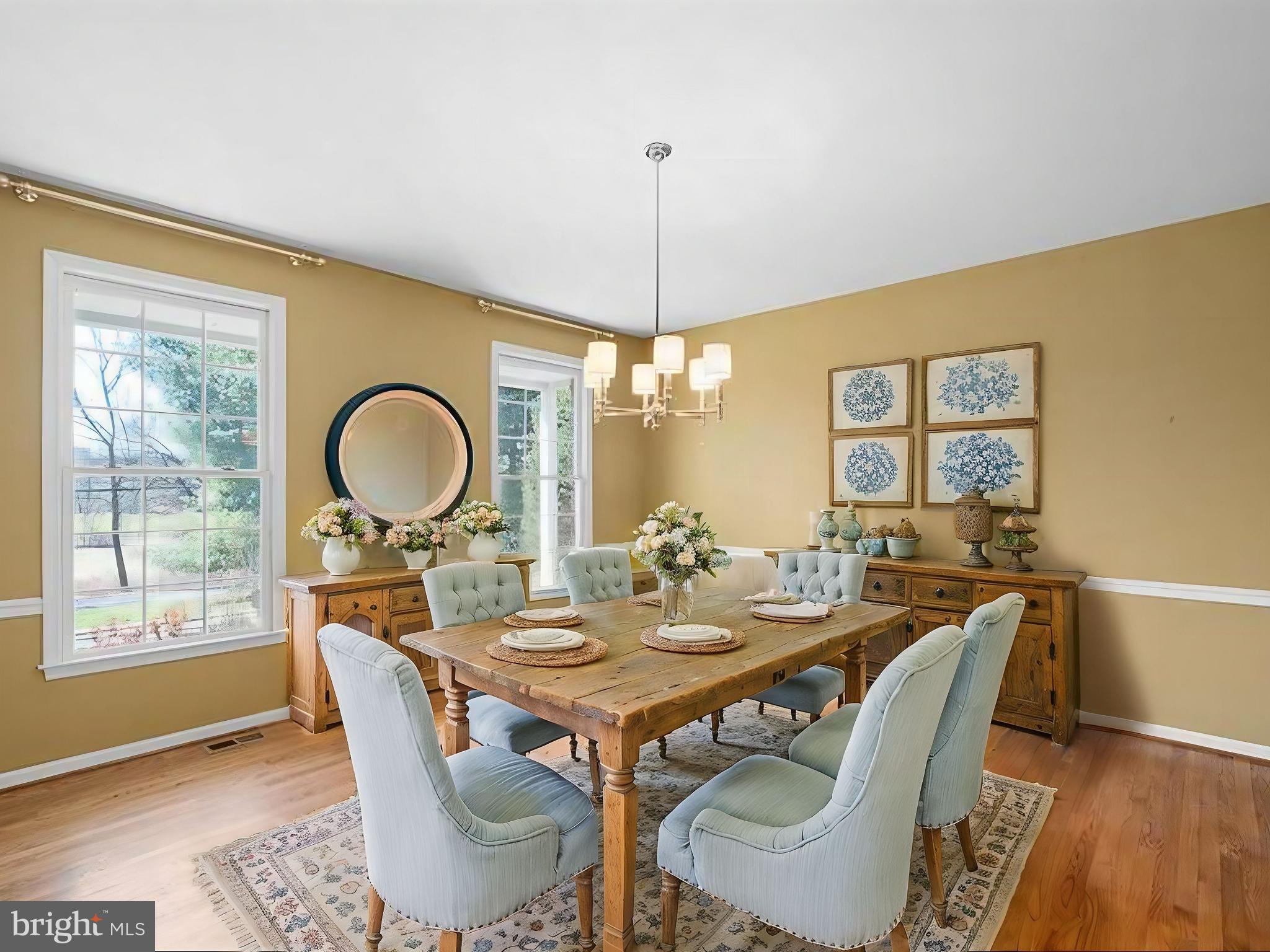 581 South Creek Road West Chester, PA 19382 - Photo 15 of 52 Staged Dining