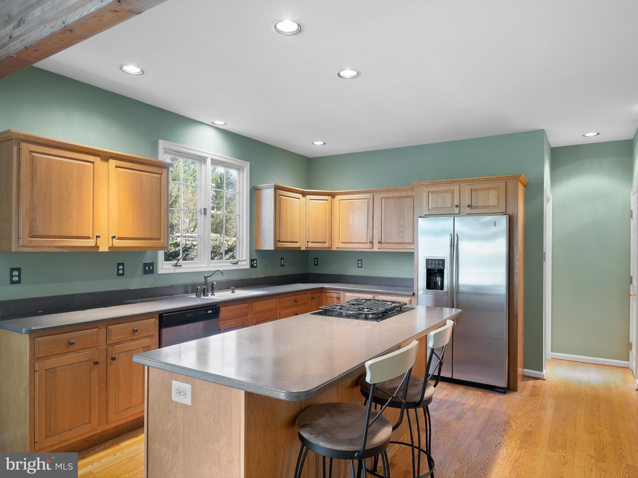 581 South Creek Road West Chester, PA 19382 - Photo 22 of 52 Seating for Four