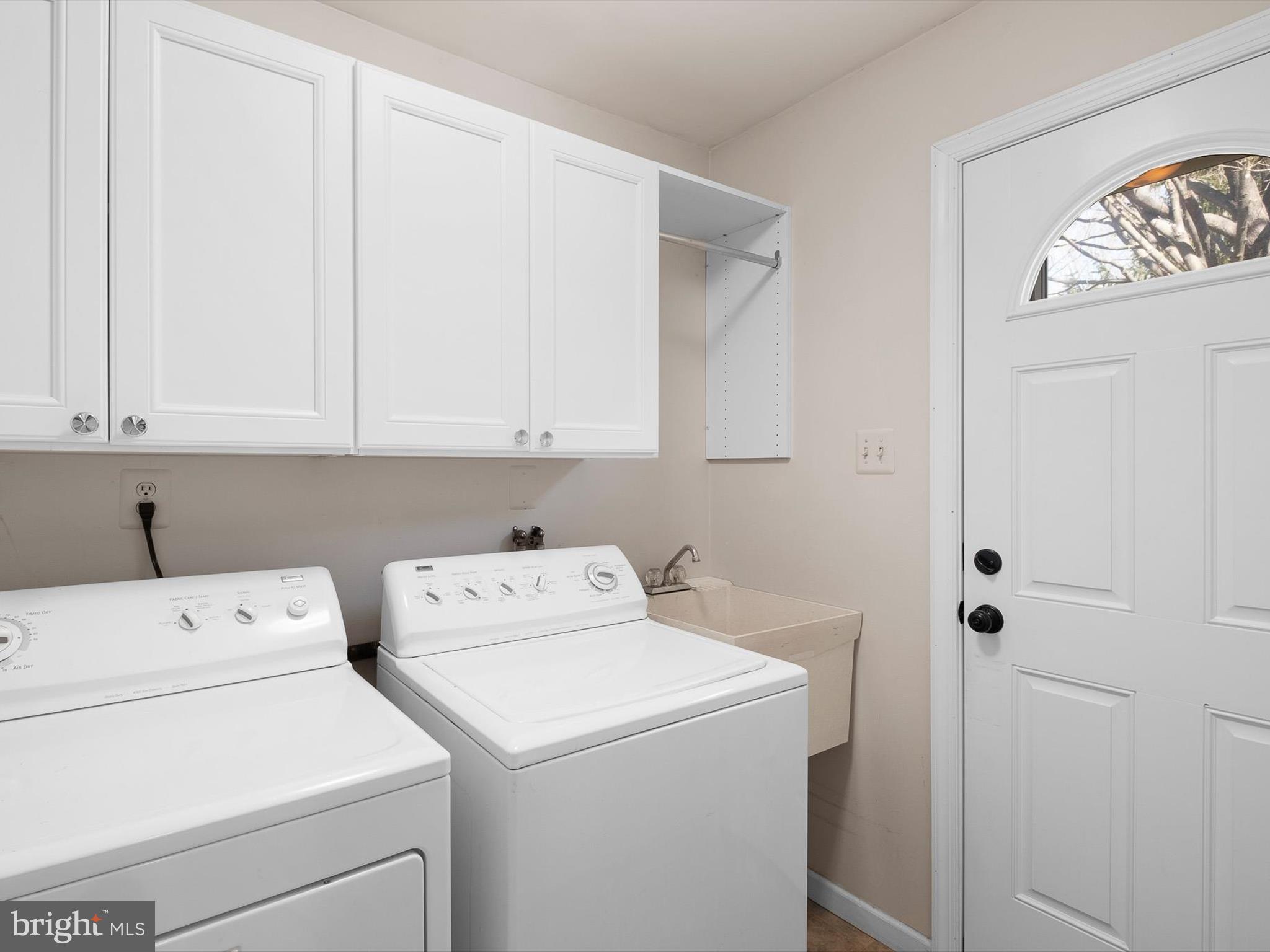 581 South Creek Road West Chester, PA 19382 - Photo 28 of 52 Laundry