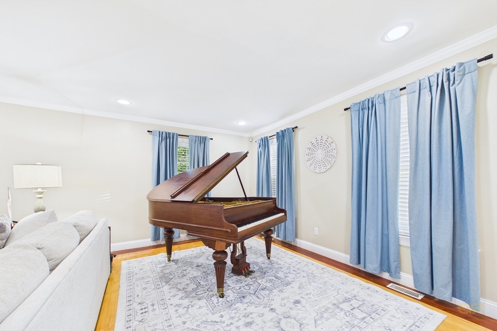 106 David Street Fall River, MA 02720 - Photo 17 of 40 Gallery Image 17