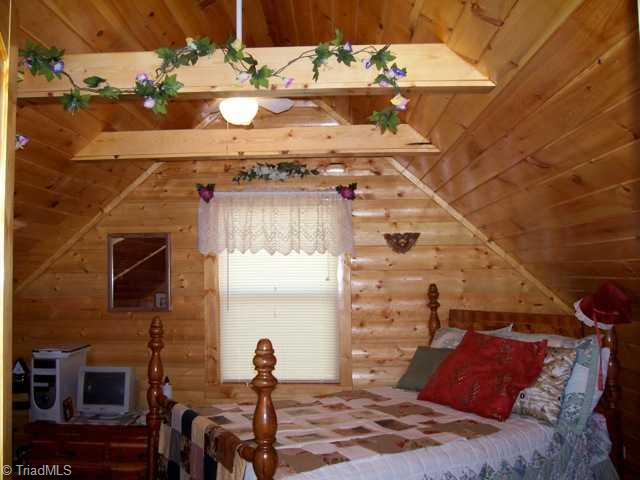 494 Nance Road Denton, NC 27239 - Photo 8 of 12 2nd Bedroom. upstairs bedroom