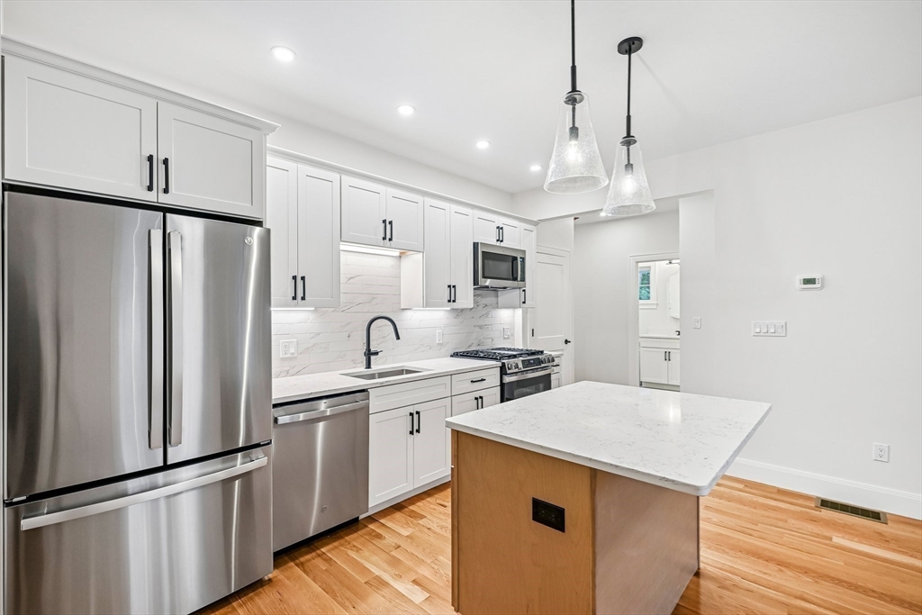 13 Parker Road Wakefield, MA 01880 - Photo 14 of 26
