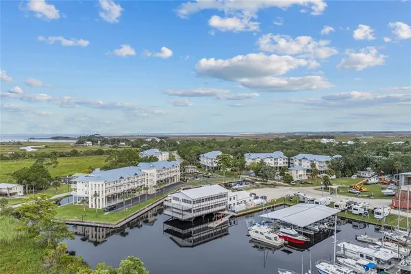 $275,000 | 54 Southeast 910th Avenue, Unit 116, Old Town, FL 32680