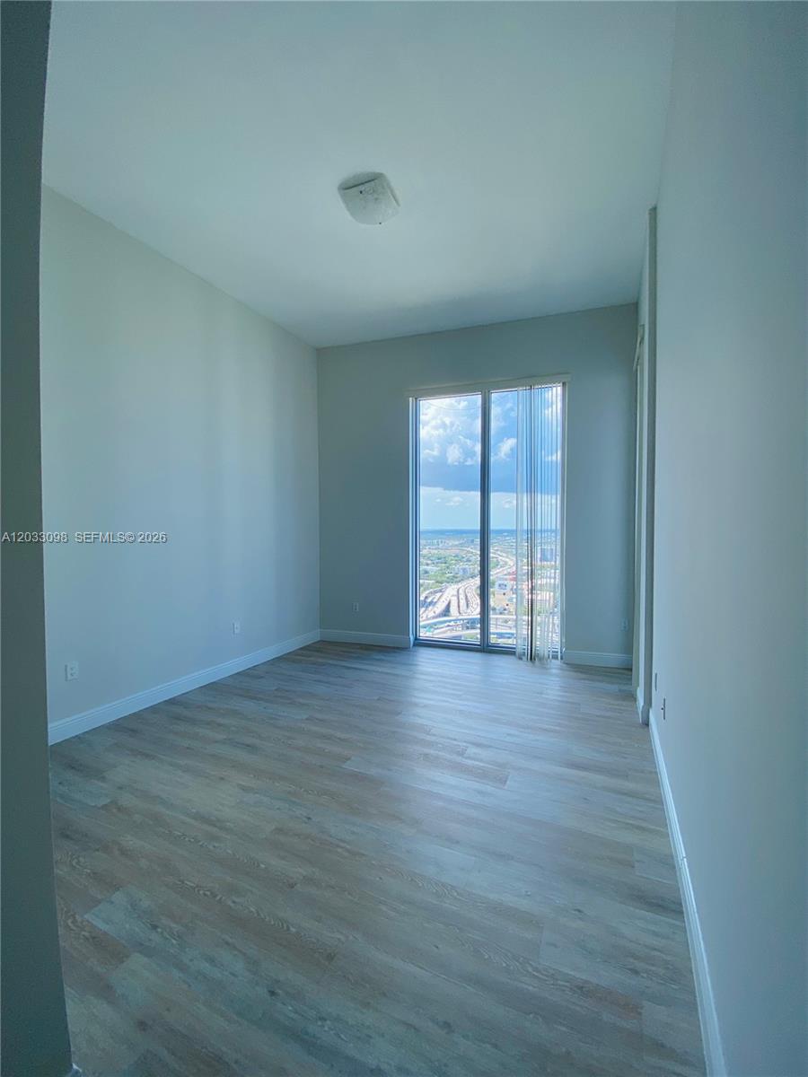185 Southwest 7th Street, Unit 4311 Miami, FL 33130 - Photo 13 of 25